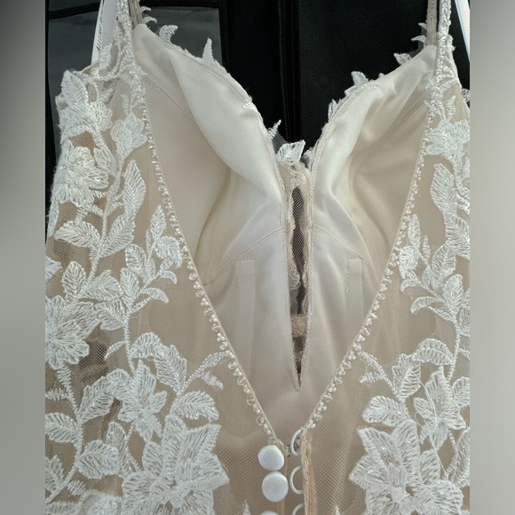 Allure Romance 3561 Wedding Gown - Picture 5 of 9